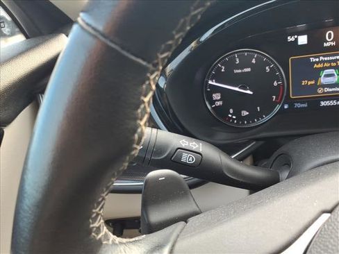 Used 2021 Buick Envision Essence w/ Technology Package I image 37