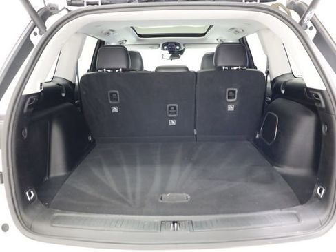 Used 2023 Jeep Grand Cherokee 4WD 4xe image 32