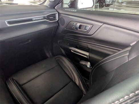 Used 2024 Ford Mustang GT Premium image 18