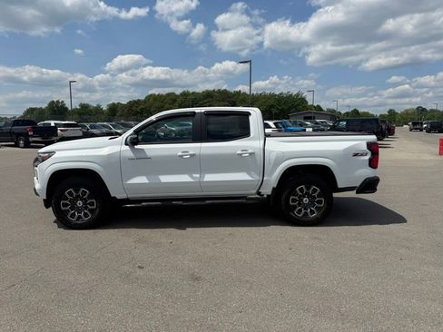 Used 2025 Chevrolet Colorado Z71 w/ Technology Package AWD/4WD image 8
