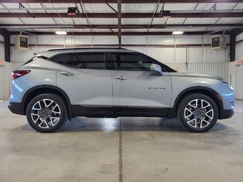 Used 2025 Chevrolet Blazer RS FWD image 6