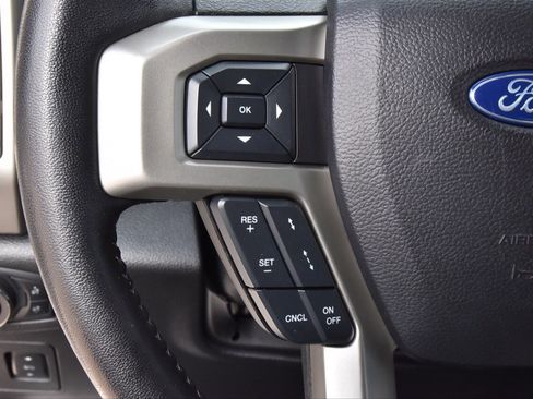 Used 2019 Ford F150 Lariat w/ Equipment Group 502A Luxury image 23