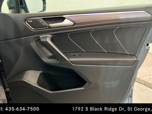 Used 2024 Volkswagen Tiguan SEL R-Line image 23