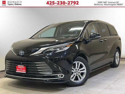 Certified 2022 Toyota Sienna Platinum