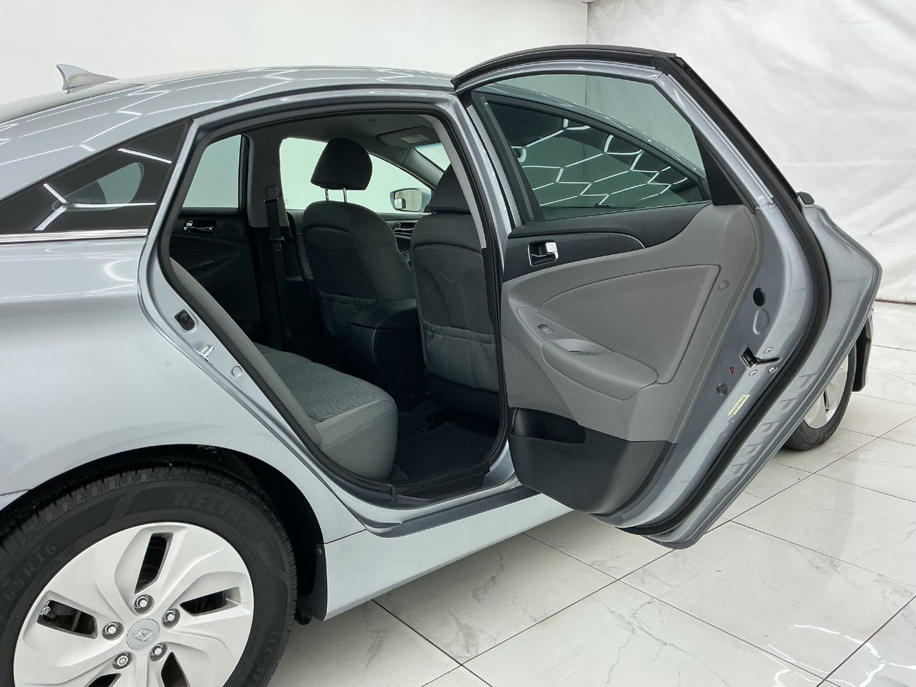 Used 2015 Hyundai Sonata Hybrid FWD image 23