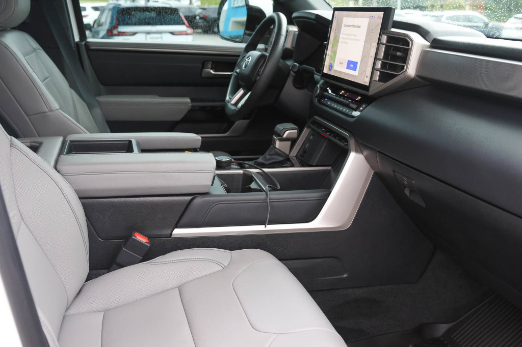 Used 2026 Toyota Tundra Limited w/ Power Package AWD/4WD image 19