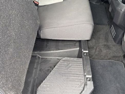 Certified 2025 Toyota Tacoma TRD Off-Road image 13