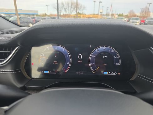 Used 2024 Jeep Grand Cherokee Limited image 16