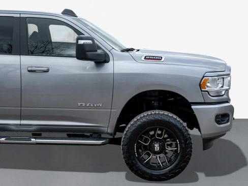 Used 2024 RAM 2500 Big Horn w/ Sport Appearance Package image 8