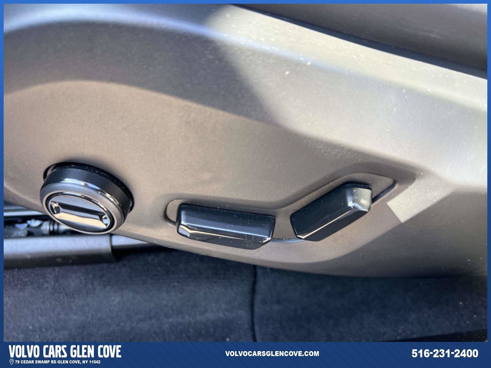 Certified 2026 Volvo XC60 B5 Plus w/ Protection Package Premier AWD/4WD image 16