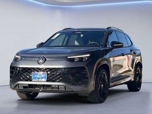 New 2026 Volkswagen Tiguan SE R-Line image 7