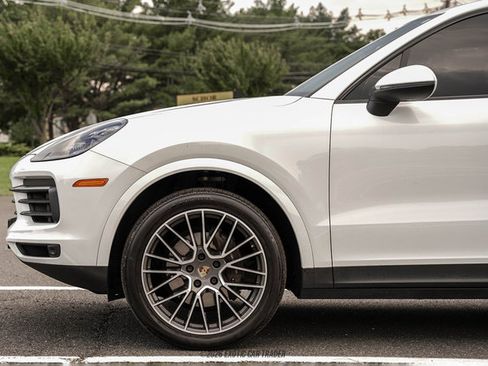 Used 2020 Porsche Cayenne AWD/4WD image 4