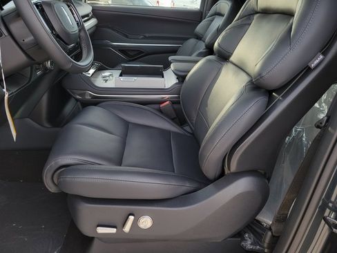 New 2025 Lincoln Navigator Reserve w/ Jet Appearance Package image 6