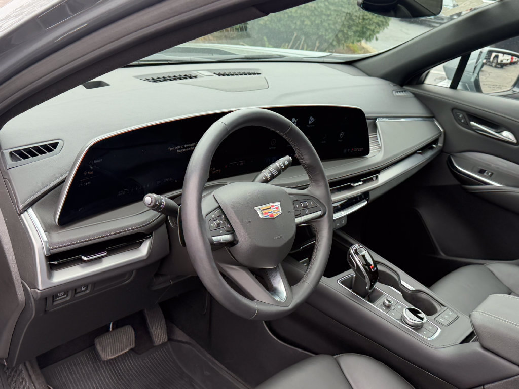 Used 2024 Cadillac XT4 Premium Luxury w/ Cold Weather Package AWD/4WD image 26