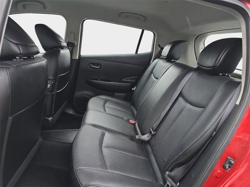 Used 2015 Nissan Leaf SL w/ Premium Package image 13