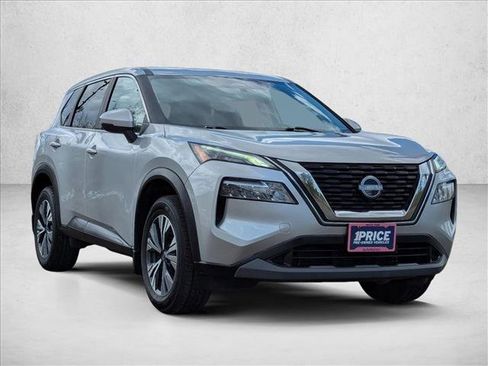 Used 2022 Nissan Rogue SV AWD/4WD image 3