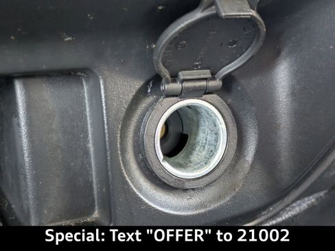 Used 2014 Nissan Armada SV w/ SV Driver Package image 23