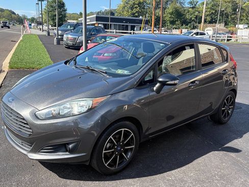 Used 2016 Ford Fiesta SE w/ SE Black Package image 8