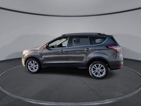 Used 2018 Ford Escape SE image 6