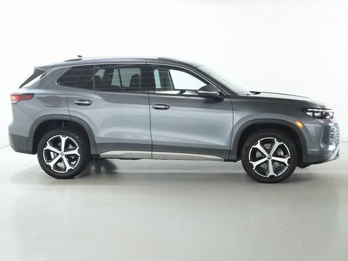 Certified 2025 Volkswagen Tiguan SE AWD/4WD image 11