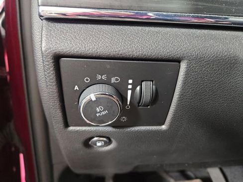 Used 2020 Jeep Grand Cherokee Limited AWD/4WD image 28