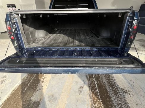 Used 2004 Dodge Ram 1500 Truck SLT image 5