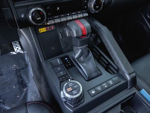 Used 2025 Toyota Tacoma TRD Pro AWD/4WD image 18