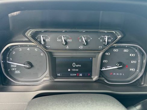 Used 2020 GMC Sierra 1500 Elevation w/ Elevation Value Package AWD/4WD image 17