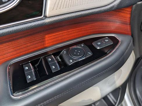 Used 2024 Lincoln Navigator L Reserve AWD/4WD image 36