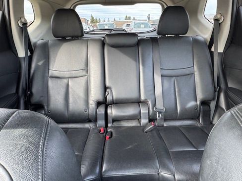 Used 2014 Nissan Rogue SL image 36