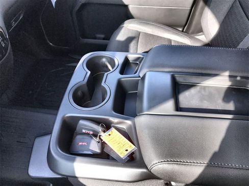 New 2026 GMC Sierra 1500 SLE image 20