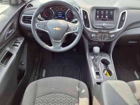 Used 2023 Chevrolet Equinox LT FWD image 3