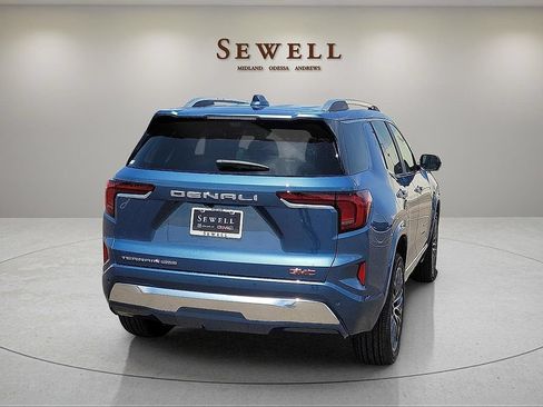 New 2026 GMC Terrain Denali w/ LPO, Floor Liner Package AWD/4WD image 5