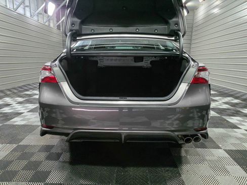 Used 2021 Toyota Camry SE w/ Carpet Mat Package (TMS) image 33