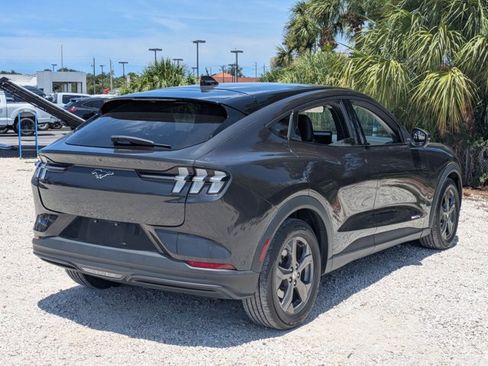 Used 2022 Ford Mustang Mach-E Select w/ Comfort/Technology Package AWD/4WD image 3
