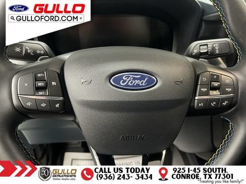 Used 2025 Ford Maverick Lobo AWD/4WD image 23