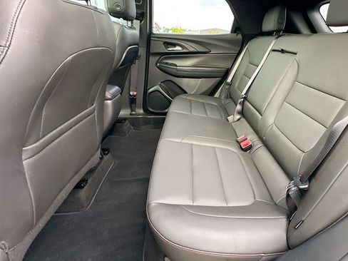 Used 2024 Chevrolet TrailBlazer RS w/ Convenience Package FWD image 4