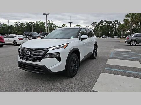 New 2026 Nissan Rogue SV FWD image 21