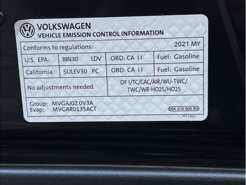 Used 2021 Volkswagen Tiguan SE FWD image 18