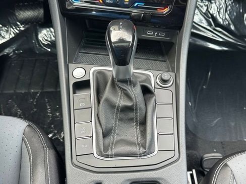 New 2026 Volkswagen Jetta SE FWD image 36