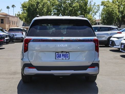 New 2026 Kia Carnival EX image 7