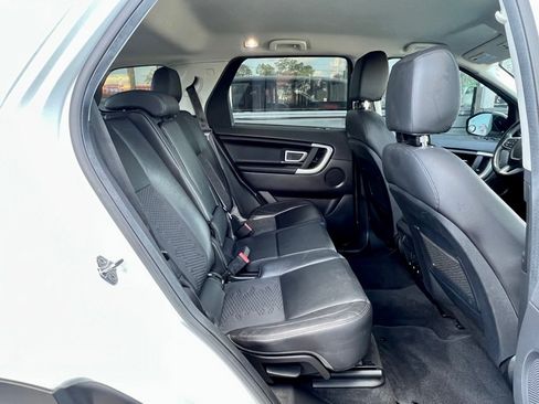 Used 2019 Land Rover Discovery Sport SE AWD/4WD image 20