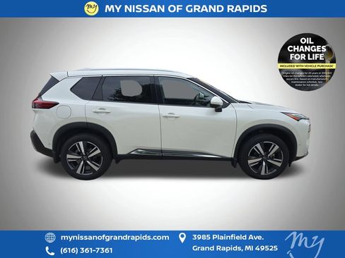 Used 2023 Nissan Rogue Platinum w/ Platinum Premium Package AWD/4WD image 9