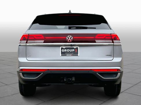 New 2026 Volkswagen Atlas Cross Sport SE AWD/4WD image 4