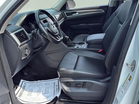 Used 2019 Volkswagen Atlas SE w/ Towing Package FWD image 7