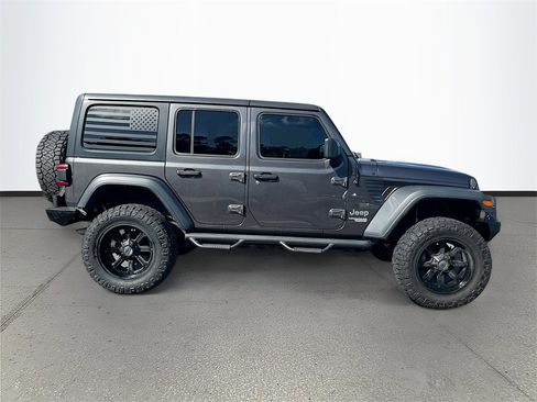 Certified 2018 Jeep Wrangler Unlimited Sport S image 8
