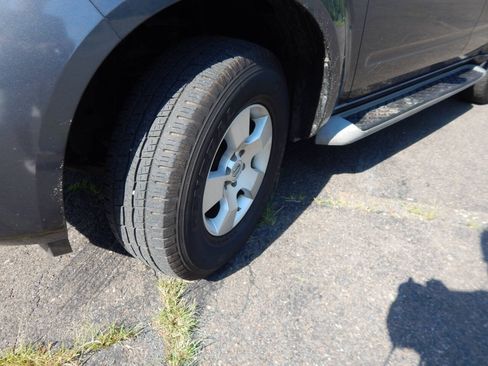 Used 2012 Nissan Pathfinder S AWD/4WD image 22