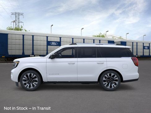 New 2026 Ford Expedition Platinum image 3