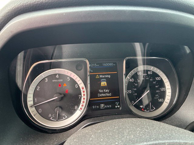 Used 2019 Nissan Titan SV w/ SV Convenience Package AWD/4WD image 16