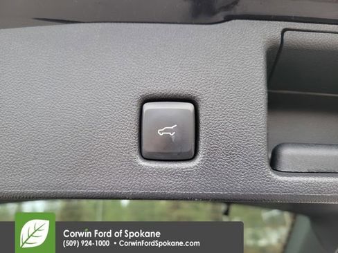 Certified 2024 Ford Escape Platinum image 21